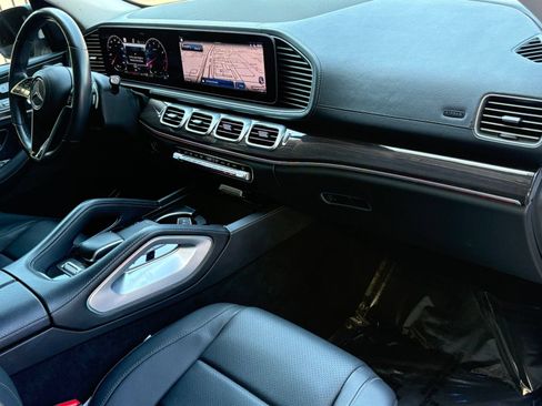 Used 2024 Mercedes-Benz GLS 450 4MATIC image 45
