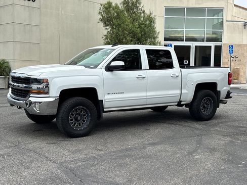 Used 2018 Chevrolet Silverado 1500 LT w/ All Star Edition RWD image 9