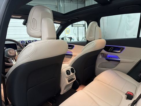 New 2026 Mercedes-Benz GLC 300 4MATIC image 18