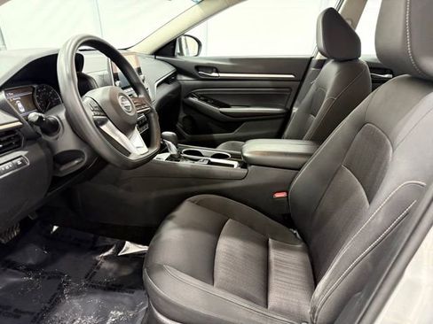 Used 2021 Nissan Altima 2.5 SV image 11