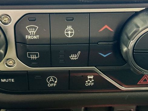 New 2025 Jeep Gladiator Sport image 19