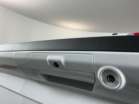 Used 2025 Ford F150 Lariat image 8