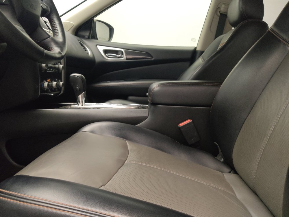 Used 2019 Nissan Pathfinder SL FWD image 17