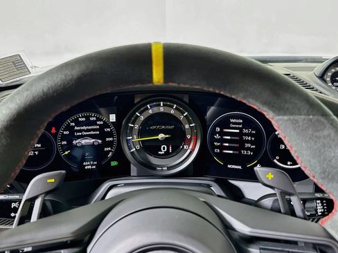 Certified 2025 Porsche 911 GT3 RS RWD image 13