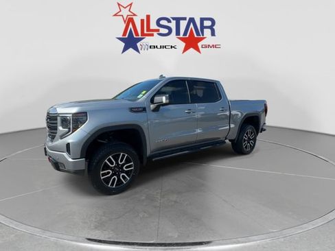 Used 2024 GMC Sierra 1500 AT4 w/ Technology Package AWD/4WD image 3