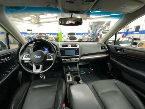Used 2017 Subaru Outback 3.6R Limited AWD/4WD image 29