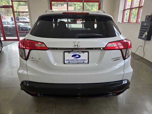 Used 2022 Honda HR-V Sport image 5