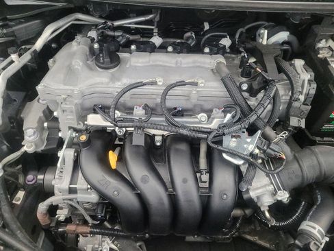 Used 2020 Toyota Corolla LE w/ Carpet Mat Package (TMS) FWD image 30