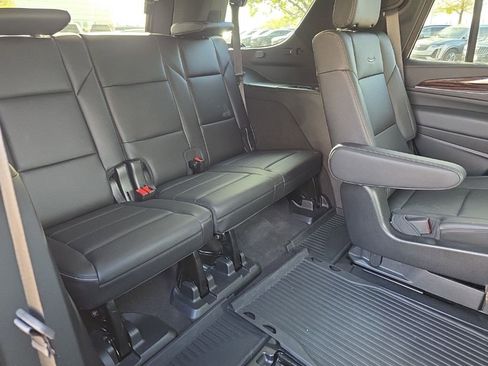 Certified 2022 Cadillac Escalade Luxury AWD/4WD image 24