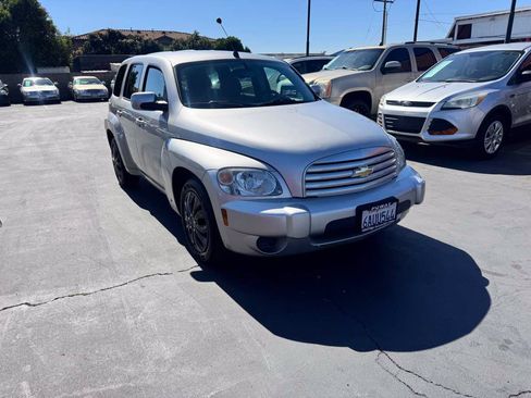 Used 2008 Chevrolet HHR LT FWD image 9