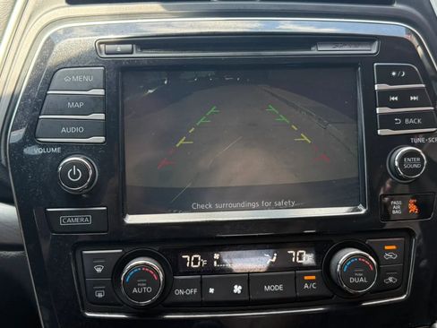 Used 2017 Nissan Maxima 3.5 SL FWD image 16