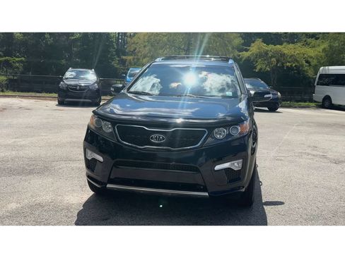 Used 2013 Kia Sorento SX FWD image 3