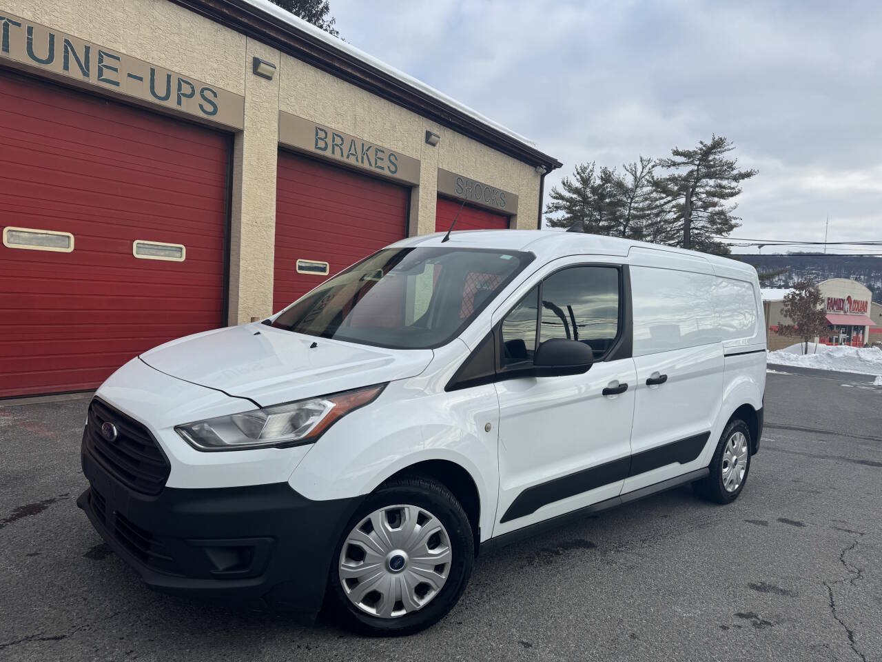 Used 2019 Ford Transit Connect XL FWD image 3