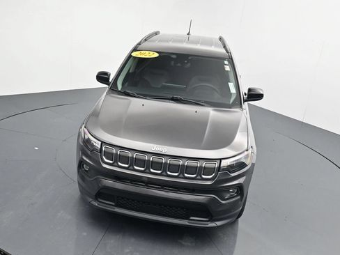 Used 2022 Jeep Compass Latitude FWD image 26