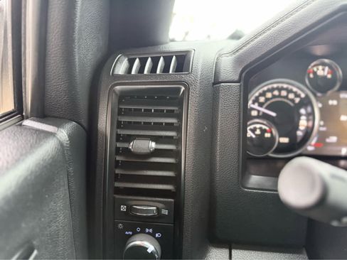 Used 2018 RAM 1500 Rebel w/ Luxury Group image 18