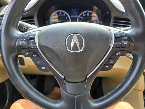 Used 2013 Acura ILX w/ Technology Package FWD image 17