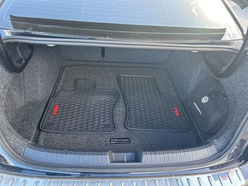 Used 2021 Volkswagen Jetta GLI Autobahn image 30