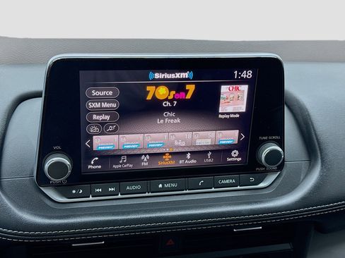 Used 2023 Nissan Rogue S image 11