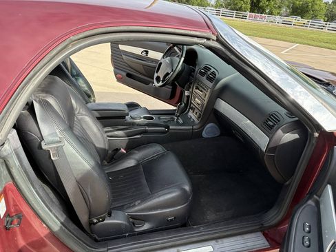 Used 2004 Ford Thunderbird RWD image 8