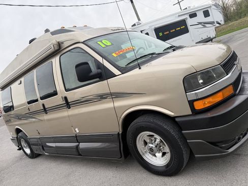 Used 2010 Chevrolet Express 3500 Extended w/ Power Package RWD image 13