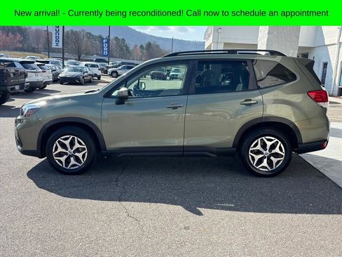 Used 2021 Subaru Forester Premium image 24