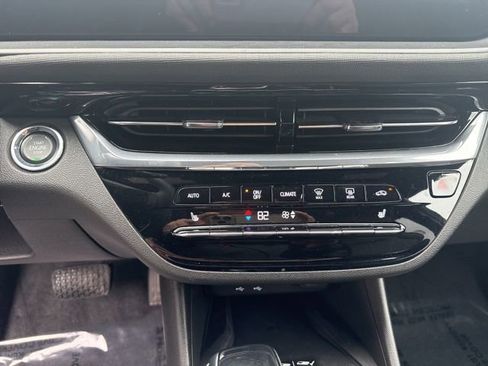 Used 2025 Buick Envista Avenir image 18