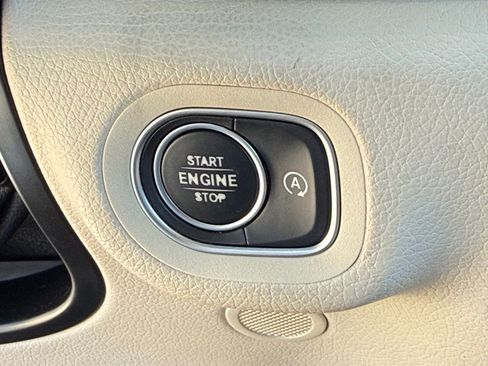 Used 2021 Mercedes-Benz GLE 350 w/ 3rd Row Seat Package image 36