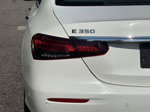 Used 2021 Mercedes-Benz E 350 4MATIC Sedan image 12