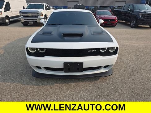 Used 2016 Dodge Challenger SRT Hellcat RWD image 2