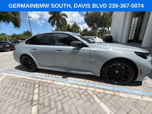 Used 2025 BMW M5 w/ Carbon Package AWD/4WD image 13