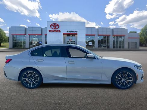 Used 2021 BMW 330i xDrive Sedan w/ Convenience Package AWD/4WD image 4