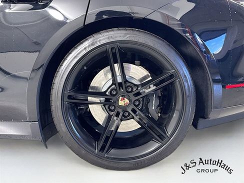 Used 2021 Porsche Taycan Turbo image 39