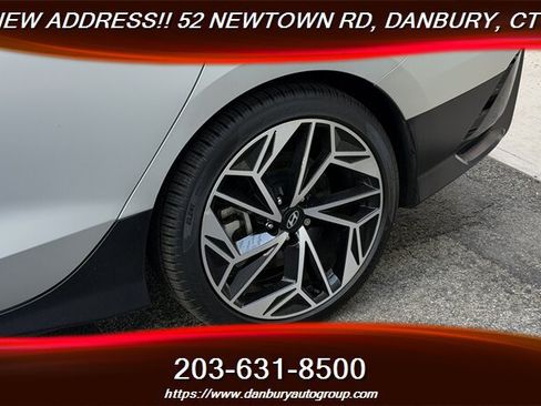 Used 2024 Hyundai Ioniq 6 SEL AWD/4WD image 8