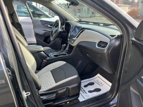 Used 2020 Chevrolet Equinox LS w/ LS Convenience Package image 21