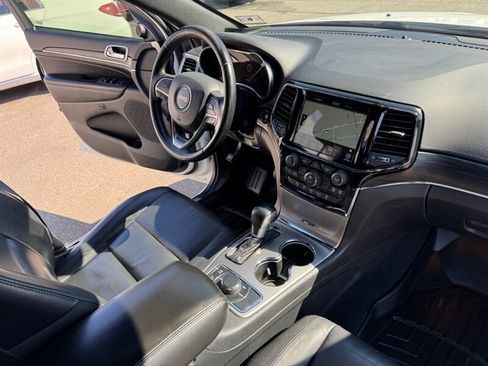 Used 2019 Jeep Grand Cherokee Limited image 49