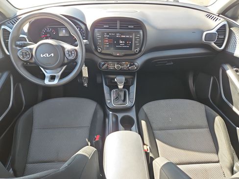 Used 2022 Kia Soul LX w/ Technology Package FWD image 24