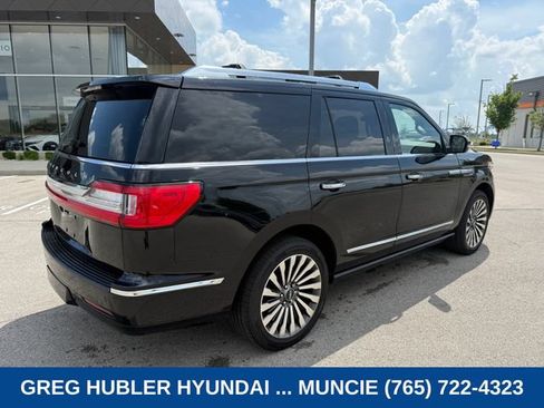 Used 2019 Lincoln Navigator Reserve w/ Cargo Package AWD/4WD image 4