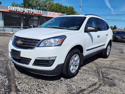 Used 2016 Chevrolet Traverse LS AWD/4WD image 2