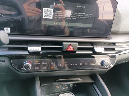 Certified 2026 Kia Sportage EX image 25