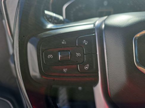 Used 2025 GMC Sierra 1500 SLT RWD image 17