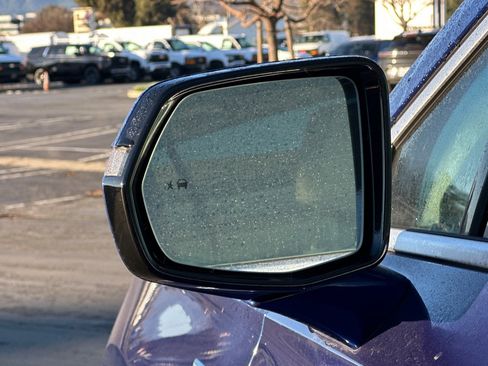 Certified 2025 Cadillac XT6 Premium Luxury image 58