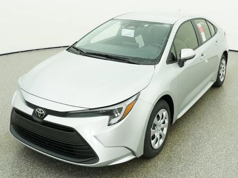 New 2026 Toyota Corolla LE FWD image 3