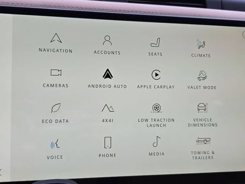Certified 2026 Land Rover Defender 110 X-Dynamic SE AWD/4WD image 20