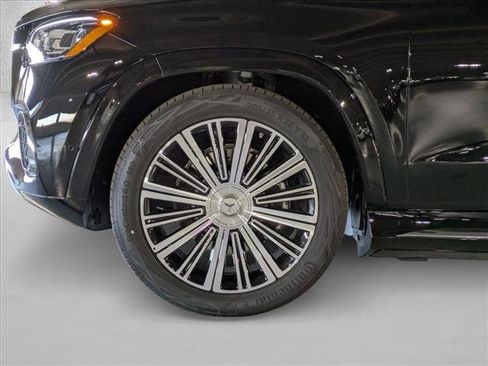 New 2026 Mercedes-Benz Maybach GLS 600 4MATIC image 10