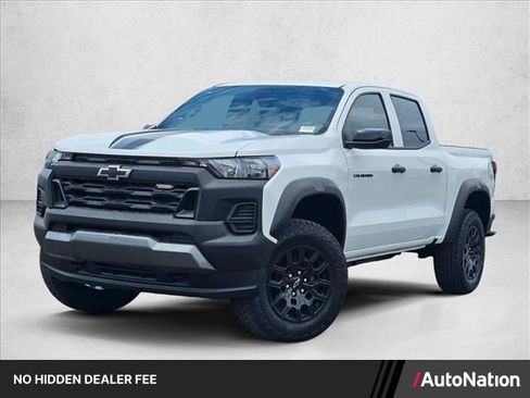 New 2026 Chevrolet Colorado Trail Boss w/ LPO, Hood Decal Package AWD/4WD image 1