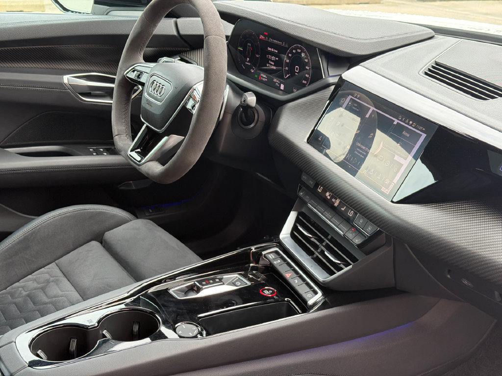 Used 2024 Audi e-tron GT Premium Plus AWD/4WD image 8
