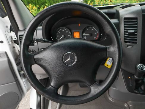 Used 2016 Mercedes-Benz Sprinter 3500 w/ Heavy Duty Front Axle Package image 25