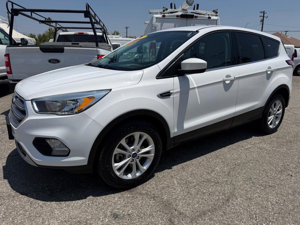 Used 2017 Ford Escape SE AWD/4WD image 12