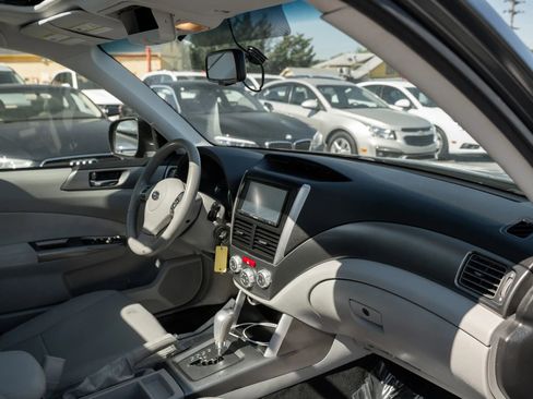 Used 2012 Subaru Forester 2.5X Limited AWD/4WD image 12