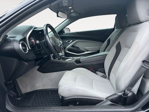 Used 2022 Chevrolet Camaro LT image 15